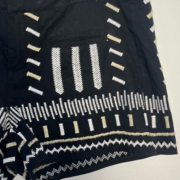 Anthropologie Chloe Oliver Black Embroidered Dash Dash Shorts Size 10 - Picture 7 of 8